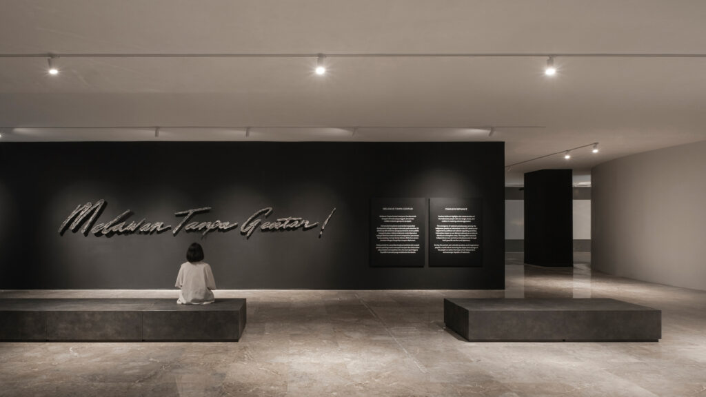 Melawan Tanpa Gentar